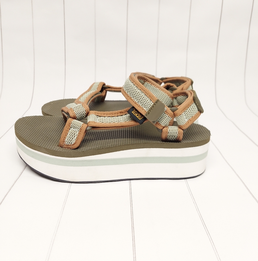 Teva Olive Strap Platform Sandals Shoes - Picture 5 of 16